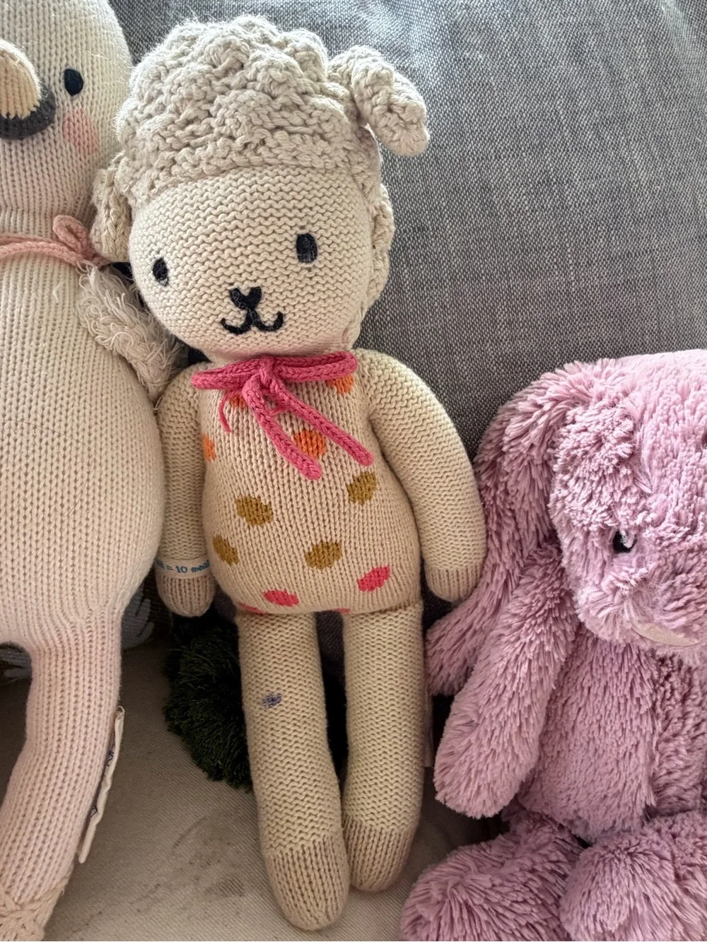 the Lamb & Harlow the Swan Cuddle + Kind 13